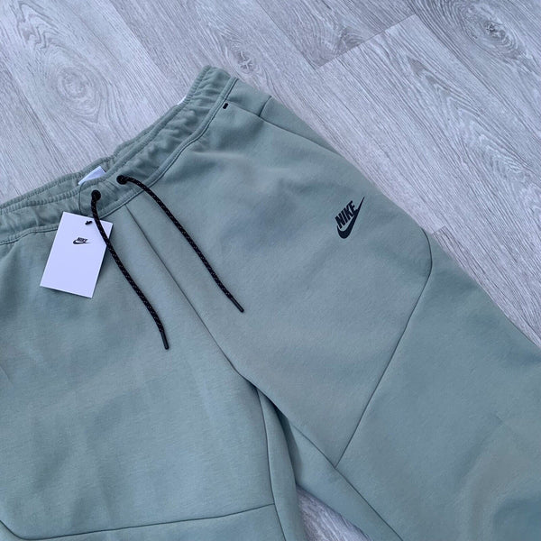 Nike Tech Fleece Slim Fit Tapered Pants Joggers Bottom - Mica Green [CU4495-330]