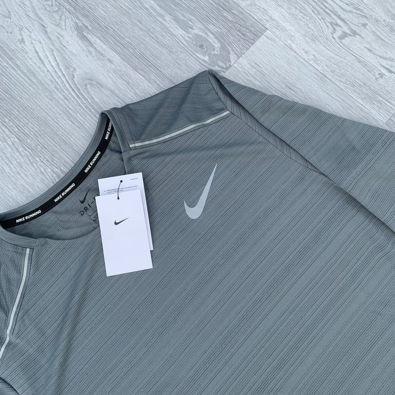 Nike Long Sleeve Miler Reflective Running Training Top Shirt - Grey [CU0318-085]