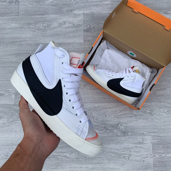 Nike Blazer Mid 77 Jumbo Retro Vintage Trainers -  White/Black/Sail [DD3111 100]