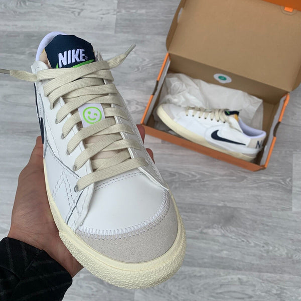 Nike Blazer Low 77 Jumbo SE Retro Vintage Trainers -  White/Navy [FD0378 121]