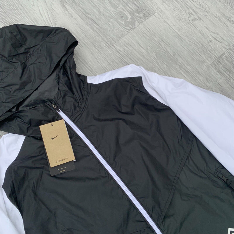 Nike Trail Running Division Zip Windrunner Jacket - Black/White [CZ9054-010]