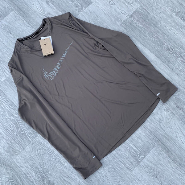 Nike Dri-Fit Long Sleeve Miler Run Division Training Top - Grey [DM4707-289]